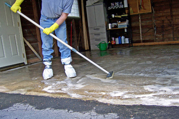 Garage Floor Deep Cleaning
